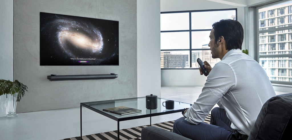 Video: So wird der Fernseher mit HomeKit gesteuert - HouseControllers