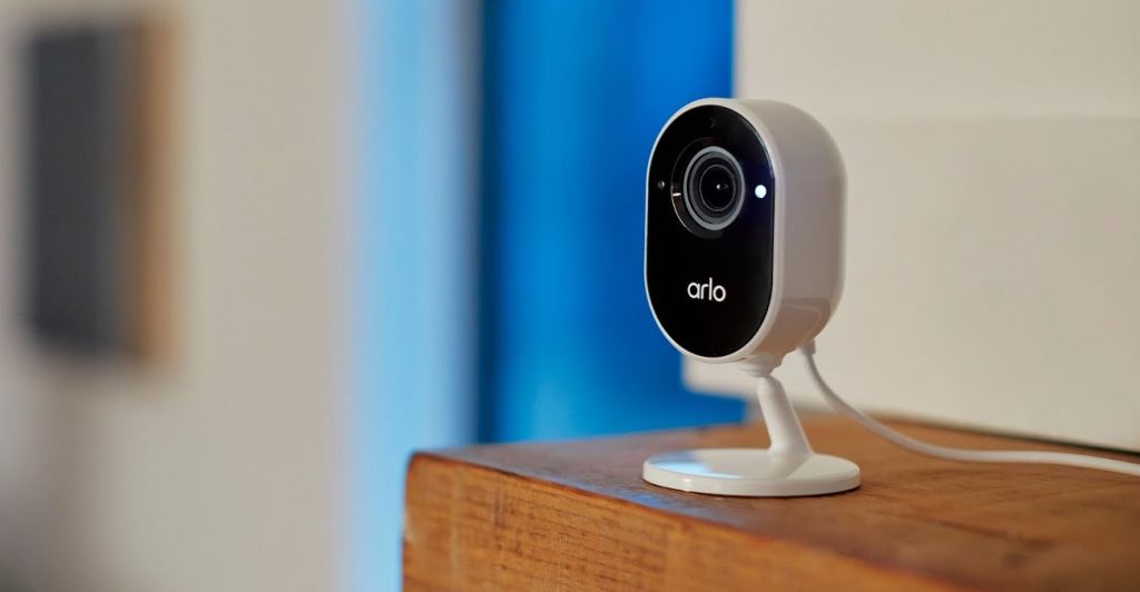Arlo Essential Indoor Überwachungskamera