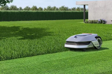 Dieser Mähroboter kommt ohne Begrenzungsdraht und Navigations-Beacons aus
