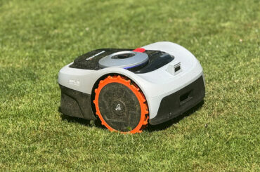 Foto des Mähroboters Navimow i105E