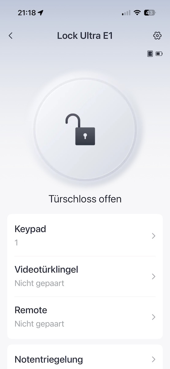 Screenshot der SwitchBot-App mit Schlossstatus, Türstatus und Akkustand