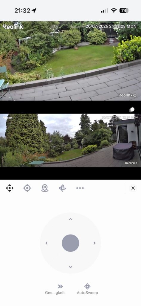 Reolink-App mit der OMVI 3i WiFi: geteilte Live-Ansicht beider Kameras und darunter das Steuerkreuz zum manuellen Schwenken der PTZ-Kamera samt AutoSweep-Funktion.