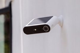 Arlo Essential Solar Security Camera: Überwachungskamera mit Solarpanel soll bis zu sechs Monate ohne Sonne durchhalten