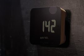 Airgeek A1: Luftqualitätsmonitor aus Holz mit Feinstaubsensor, Matter und Zigbee kommt auf Kickstarter